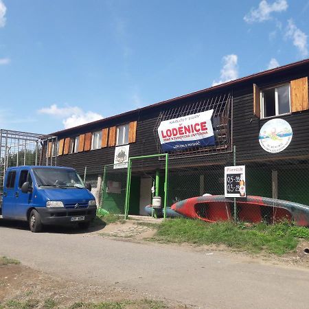Klub Vodaku Karlsbad Exterior foto